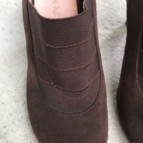 Taryn Rose  booties - Picture 2 of 10